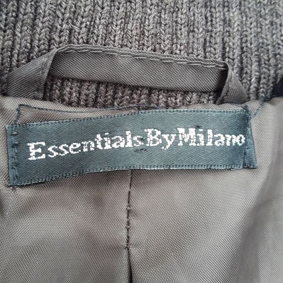 Essentials by Milano Faux fur vest - Picture 8 of 10